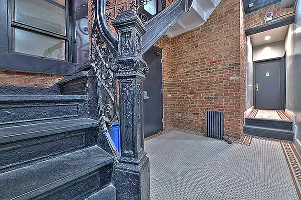 Rented by REAL New York | media 22