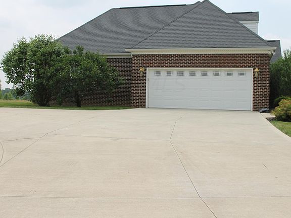 5th image of 2323 Flagstick Cir