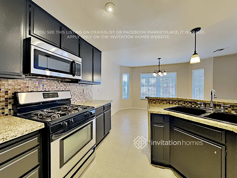 122 Elegante Way — Photo 10