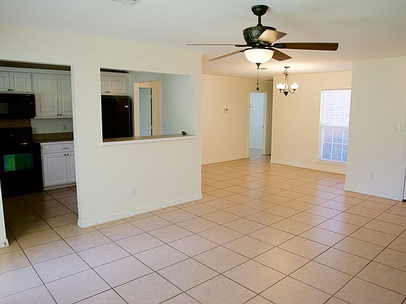 Living Room/ Dinning Room/ Kitchen