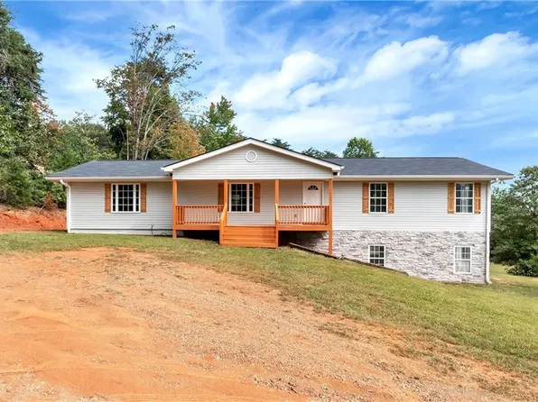 40 Song Bird Dr, Cleveland, GA 30528