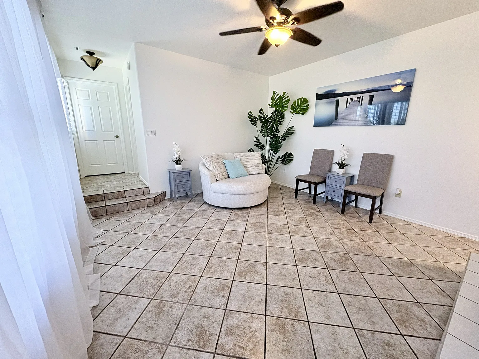 4 bed, 2429 sqft, $4,250 — Photo 4