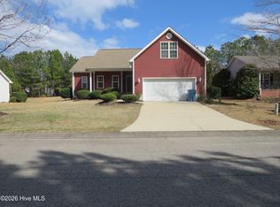 240 Roberts Pl, Carthage, NC 28327