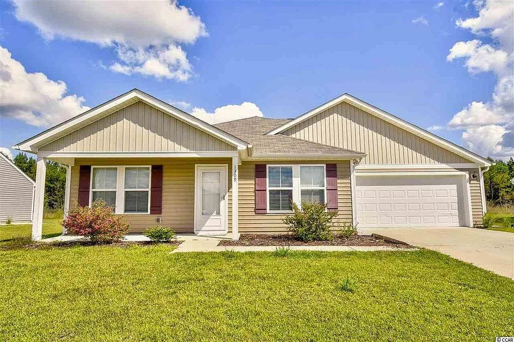 3 bed, 1300 sqft, $1,950 — Photo 2