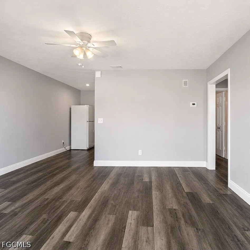 2 bed, 1.0 bath, 847 sqft, $1,395 — Photo 2