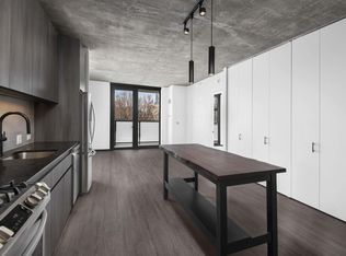 1380 W Randolph St #601, Chicago, IL 60607