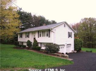 226 Church Hill Rd, Woodbury, CT 06798