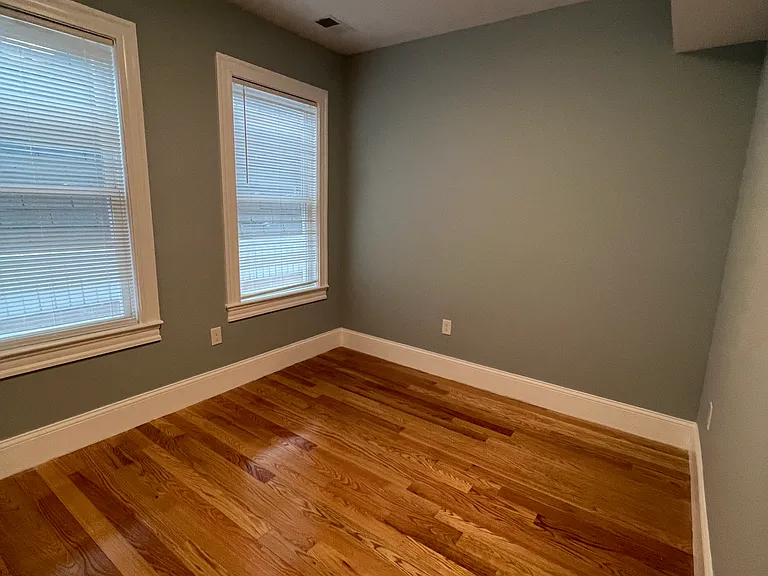73 Pearl St #2 — Photo 18