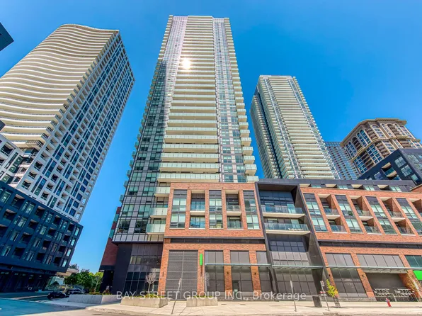 4130 Parkside Village Dr #2507, Mississauga, ON L5B 0L7