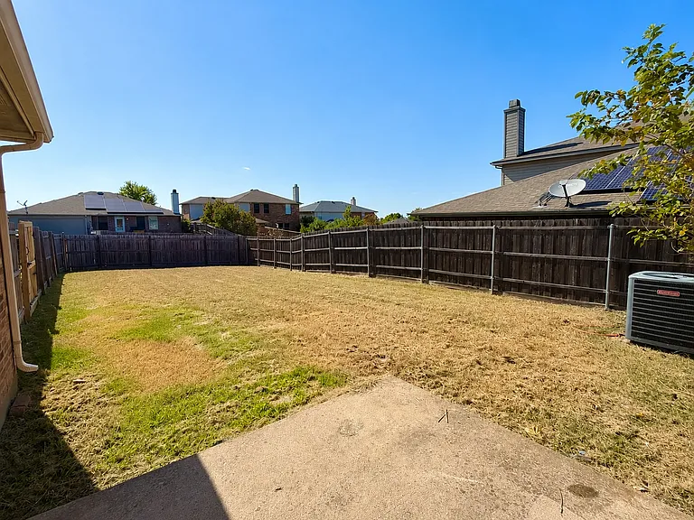 2732 Ingram Cir — Photo 21