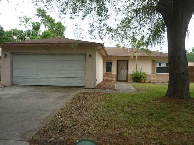 1st image of 11069 Maxton Way N