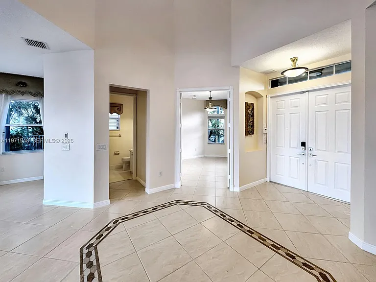 5028 SW 170th Ave — Photo 6