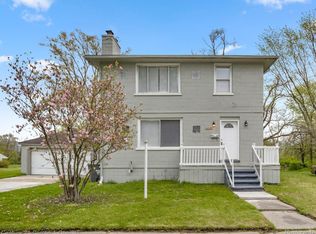 3231 Walnut St, Inkster, MI 48141