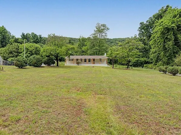 2115 Kings Rd, Dalton, GA 30720