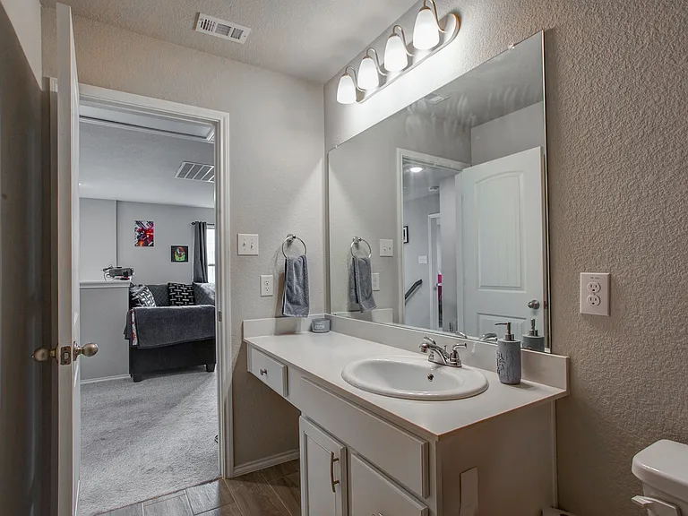 2820 Brittlebush Dr — Photo 31