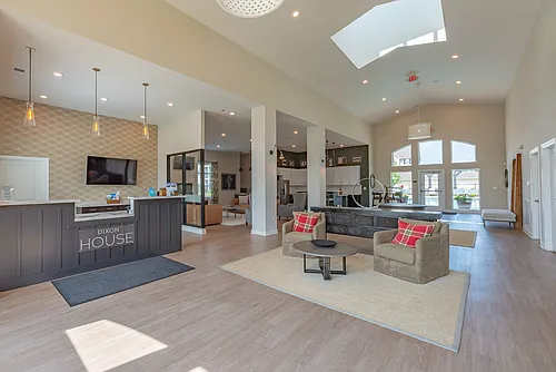 Dixon House Photo 1