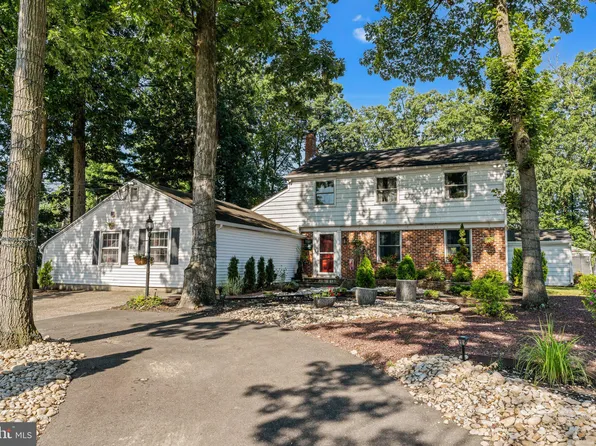 38 Bryn Mawr Ave, Cherry Hill, NJ 08002