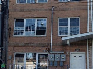 219 Beach 28 St, Far Rockaway, NY 11691