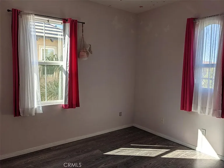 40200 Bellevue Dr #40200 — Photo 6