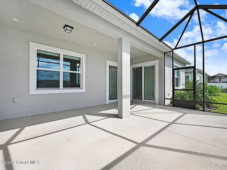 2988 Pangea Cir — Photo 38