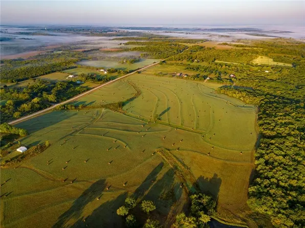 436 N 2100th Rd, Lecompton, KS 66050