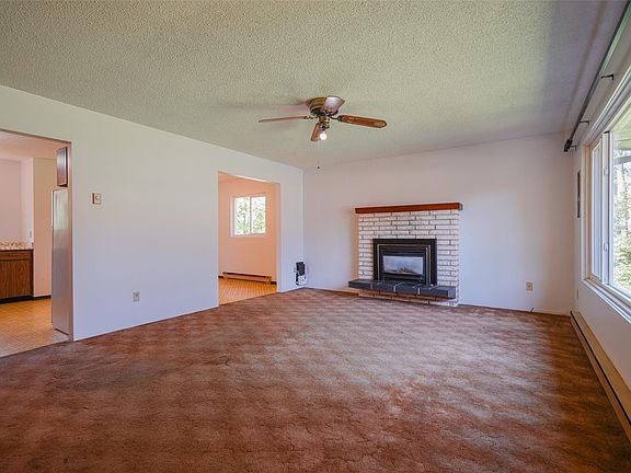 3rd image of 5190 Forrest Rd