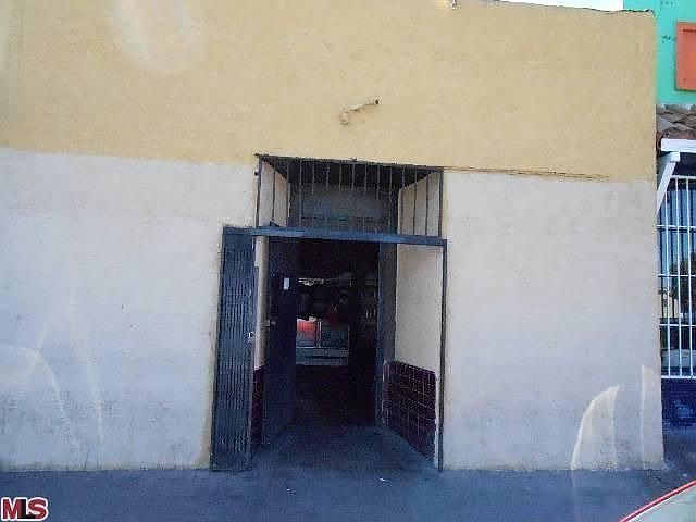 1st image of 11315 Avalon Blvd