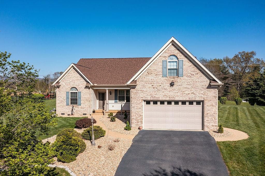 19 Stoney Creek Cir, Waynesboro, VA 22980 MLS 640842 Zillow