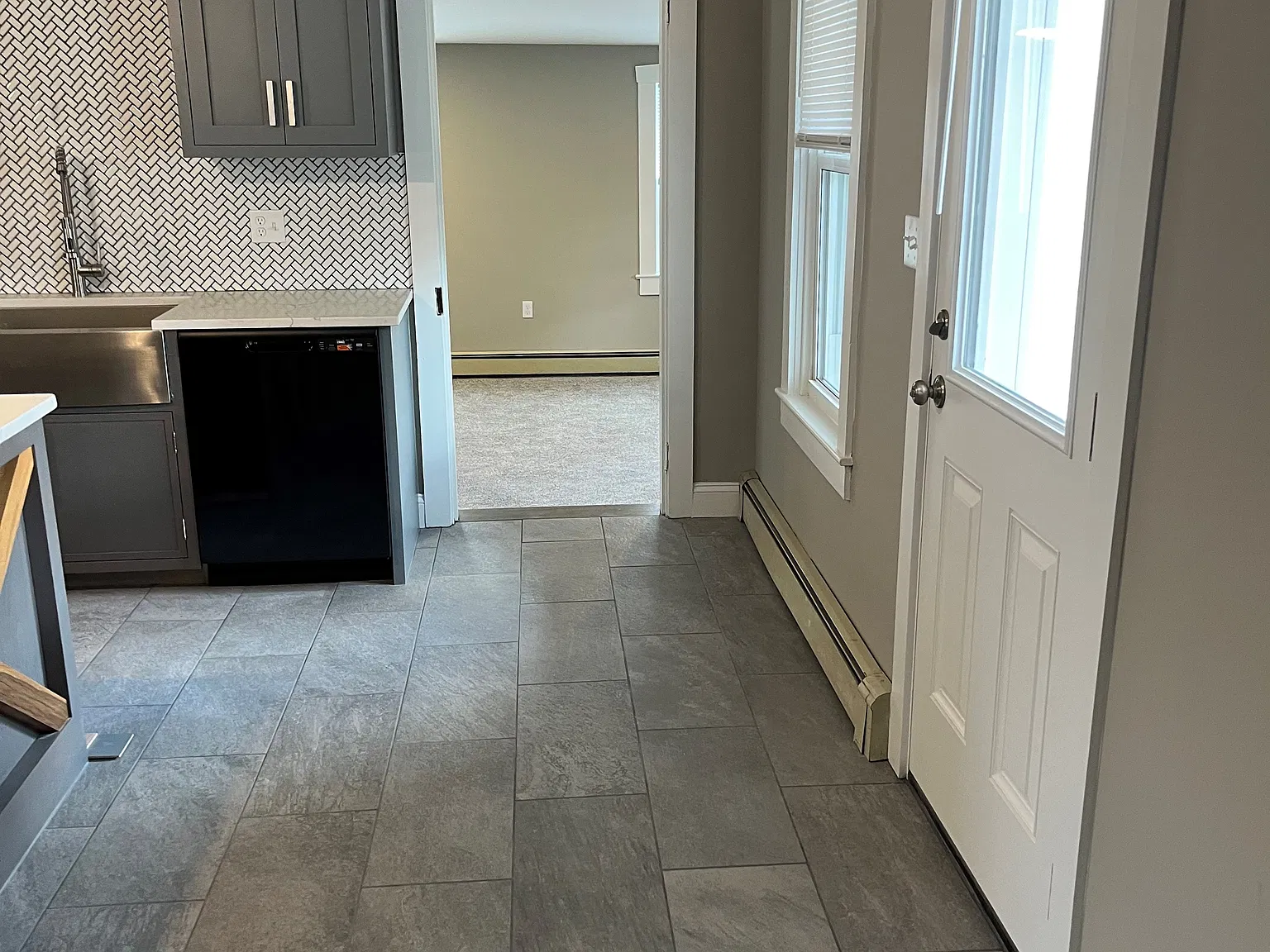 2 bed, $1,595 — Photo 4