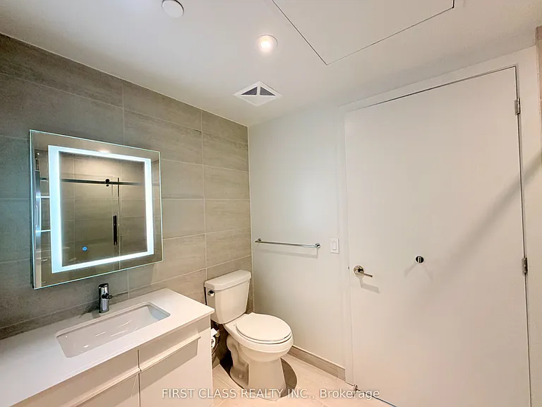 8 Cumberland St #3604 — Photo 18
