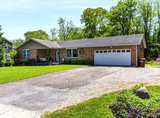 249 S 3rd St, Williamsburg, OH