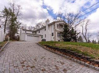 729 Rifle Camp Rd, Woodland Park, NJ 07424