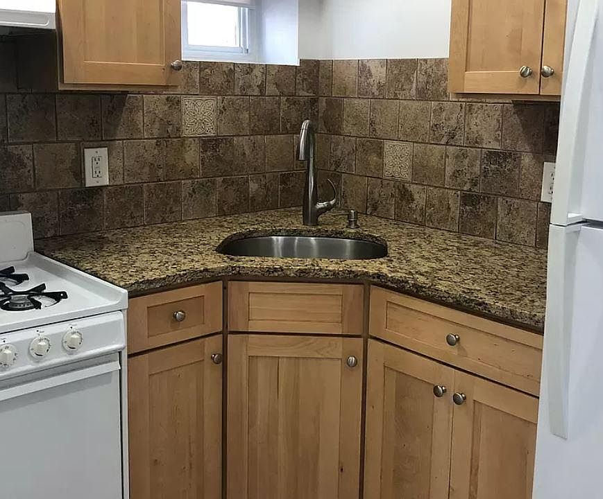 1st image of 1634 Kennellworth Pl