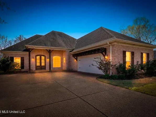 1593 Banbury Ln, Hernando, MS 38632