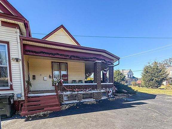 2nd image of 315 E Main St