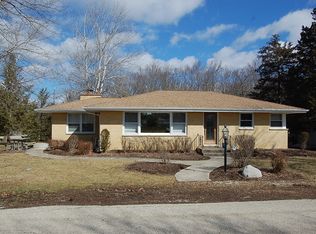 25700 W Arcade Dr N, Lake Villa, IL 60046