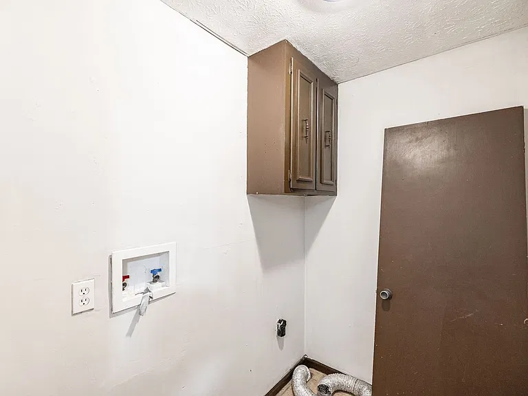 127A Susan Dr #127-B — Photo 11