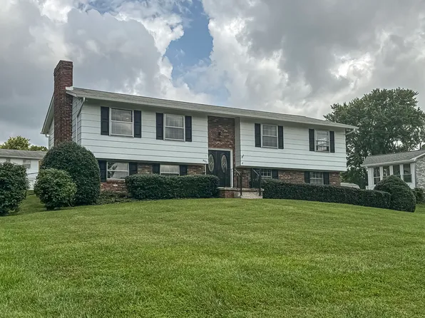 9521 Mobile Dr, Knoxville, TN 37923