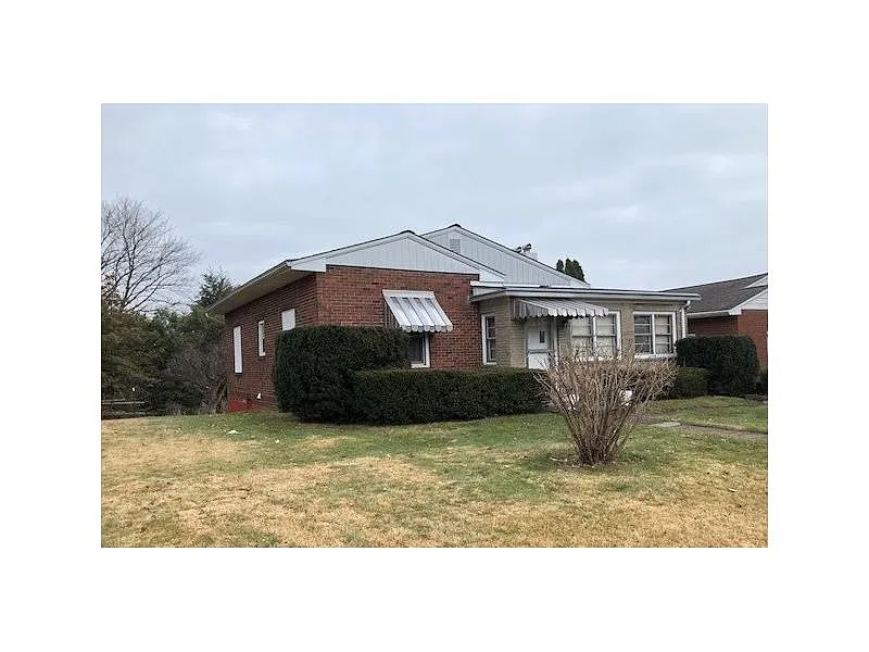 948 Morgan St photo 1