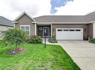 409 Bella Way, Sun Prairie, WI 53590