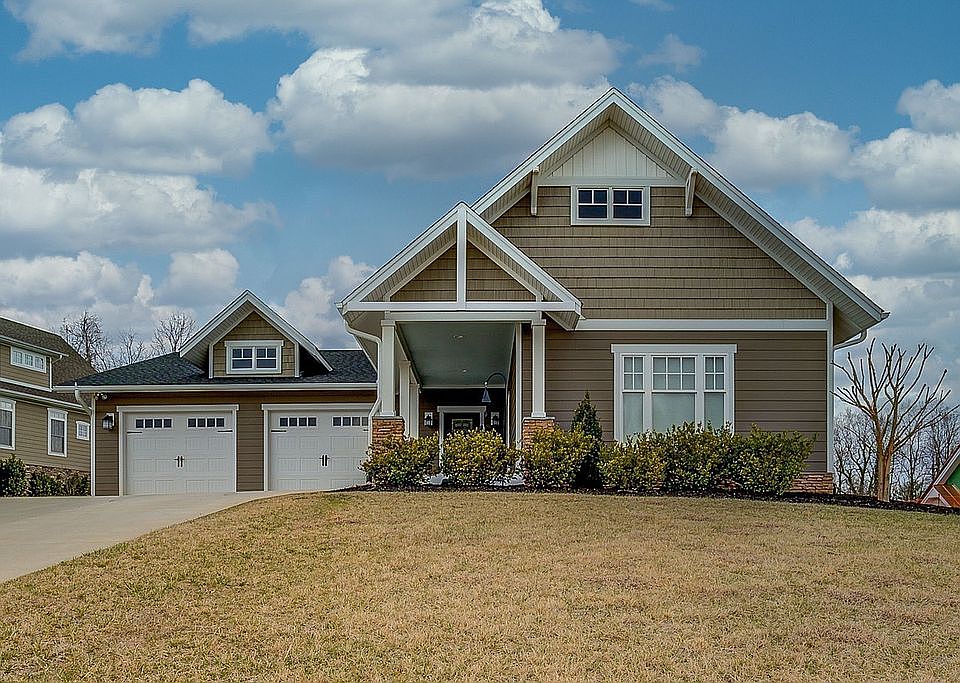 1st image of 100 Clopton Ct
