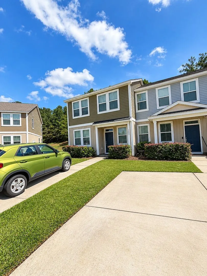 3 bed, 3.5 bath, 1544 sqft, $2,200 — Photo 2