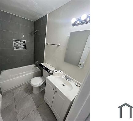 5th image of 632 Triest Ct APT D