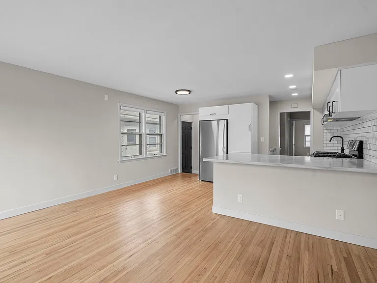 4705 France Ave S — Photo 11