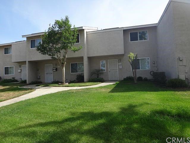 1st image of 1434 N Elderberry Ave