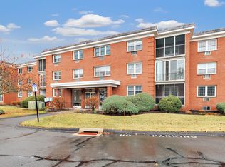 181 Melba St APT 318, Milford, CT 06460