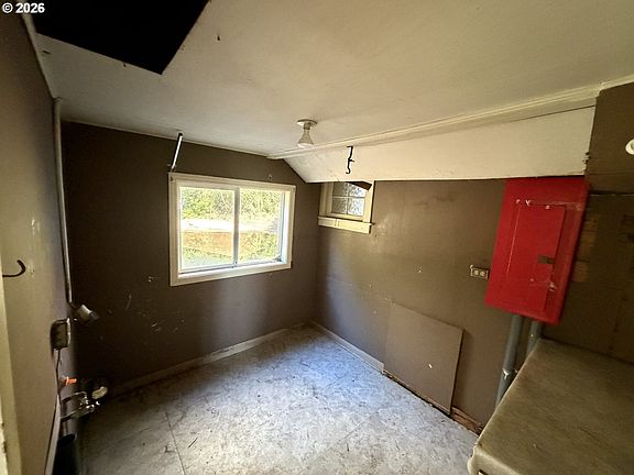 4th image of 2435 N 10th St