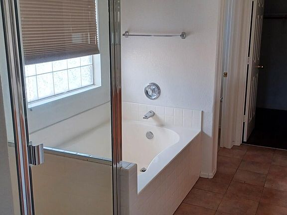 5th image of 3930 W Hackamore Dr