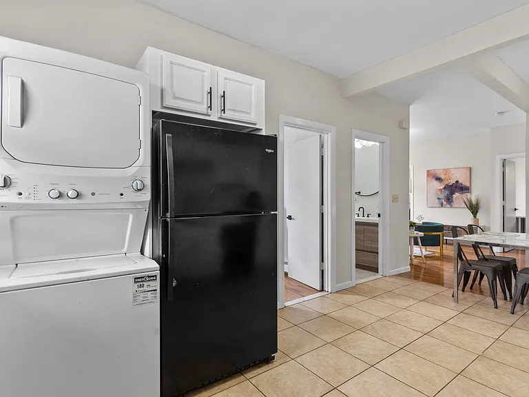 58 Vernon St #3 — Photo 6