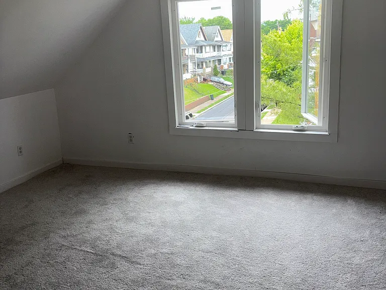 3464 Greenlawn Ave — Photo 3